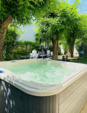 Belle villa à 5 mn du centre avec grd jaccuzy